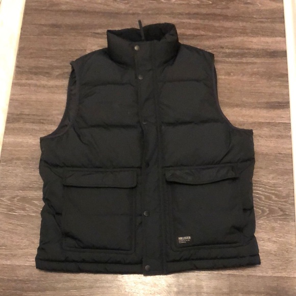 Hollister Ultimate Puffer Collection Black Vest, Size XL - Picture 1 of 7